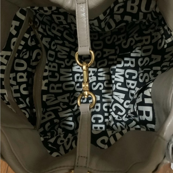 Perfect condition Leather handbag - Picture 7 of 11